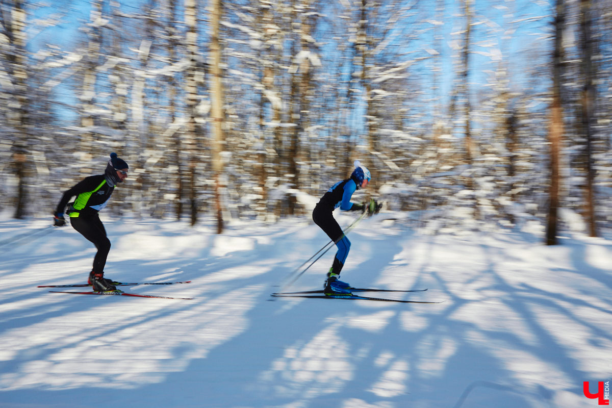10 тысяч жителей Владимирской области приняли участие в «Лыжне России» по всему региону. Наиболее массовой по традиции стала гонка в парке «Дружба», где в субботу на три дистанции заявились 4,5 тысячи человек. «Ключ-Медиа» стал свидетелем самого яркого спортивного события уходящей зимы.