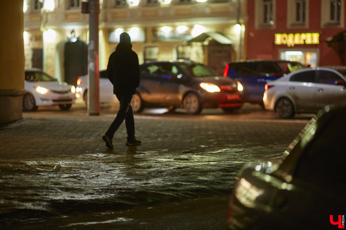Веселые погодные качели, кажется, забыли выключить. Как и предупреждало нас Главное управление МЧС по Владимирской области, вчера регион все-таки накрыли ледяные дожди. И это после сильнейшего снегопада, ставшего следствием циклона «Ольга». Рассказываем, каких взлетов и падений ждать в ближайшие дни.