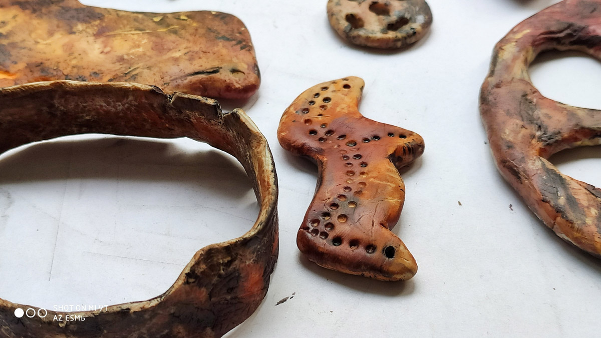 Владимиро-Суздальский музей-заповедник назвал победителей открытого конкурса на создание уникальных сувениров к 1000-летию Суздаля. Свои заявки прислали около 70 мастеров со всей России, но выиграть удалось лишь четверым. Давайте же познакомимся с ними, а также их работами.