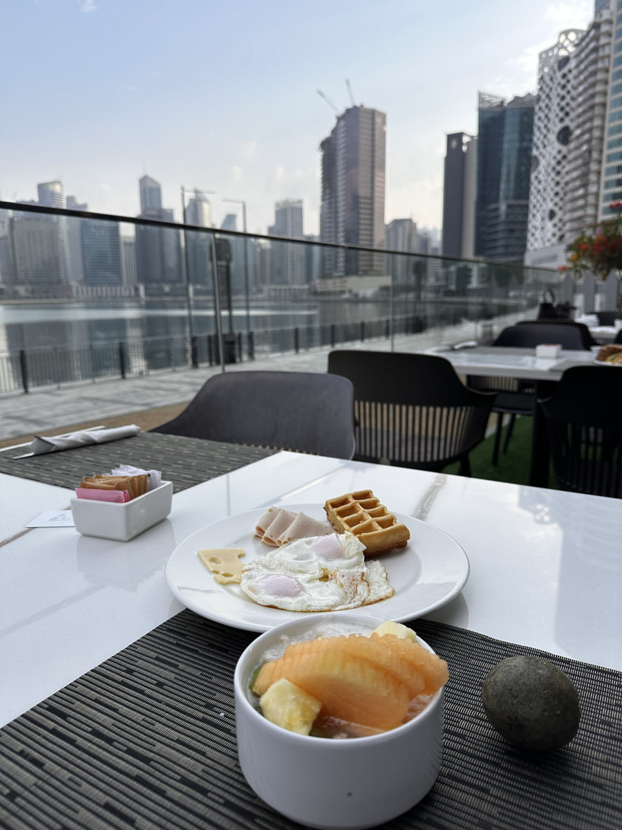 Этой зимой Карина Васильева побывала в одном из крупнейших городов ОАЭ. Чем она там занималась, с кем общалась и какие открытия впечатлили ее больше всего, владимирская ведущая поведала «Ключ-Медиа» в традиционной рубрике «Везде свои».