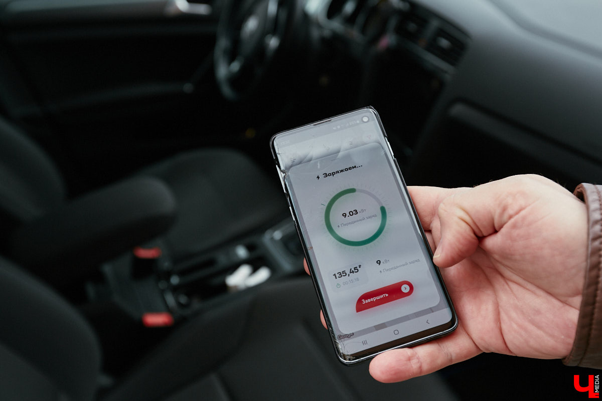 Актуальная новость для тех, кто любит посещать Суздаль: в городе установили бесплатные модульные туалеты. Но если за них платить не придется, то за парковку автомобиля будьте добры достать кошелек. Также он пригодится всем владельцам электромобилей.