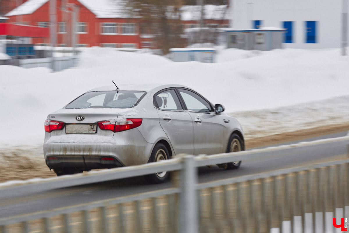 Первые итоги эксплуатации Рпенского проезда весьма позитивные: он разгрузил улицу Добросельскую примерно на треть. Но транспорта на нем может быть еще больше, если город решит вопрос примыкания к магистрали. Сейчас автомобили упираются в узкое горлышко на улице Юбилейной. К слову, есть шанс, что ее расширят.