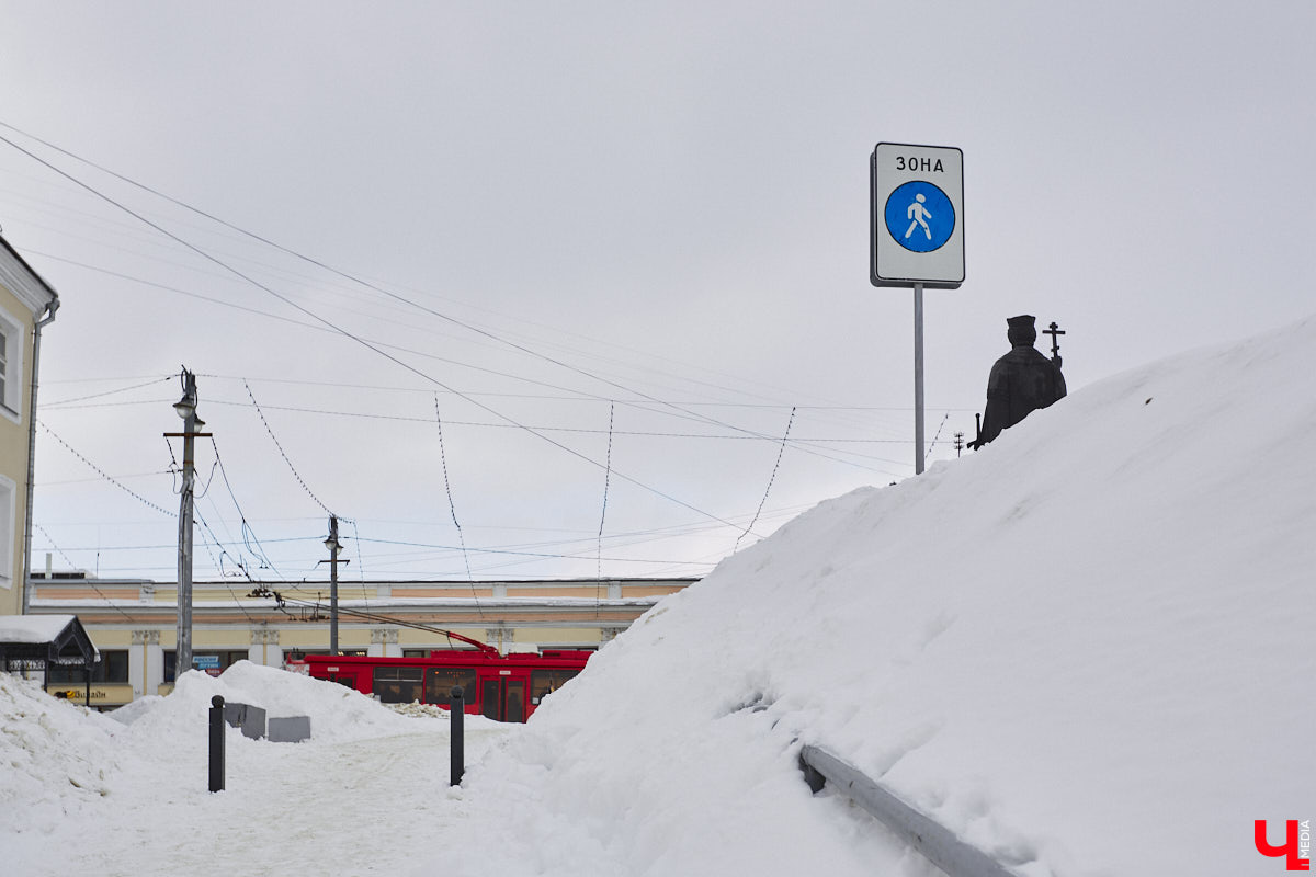 За недолгий срок во Владимире закрылось сразу несколько заведений. Популярная кофейня, ночной клуб и кафе-бар приказали долго жить. Но не спешите печалиться: одна локация уже обрела новый облик, другие же готовятся в самое ближайшее время удивить горожан трансформацией.