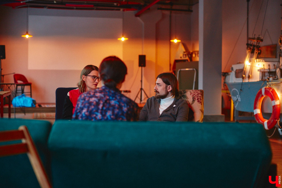 Швейцария — предел мечтаний или золотая клетка? Художник Нильс Мозиманн из Берна с супругой Ириной Ганиной нашли свою пристань не в сказочной стране на фоне медитативных Альп, а здесь — в камерном Владимире. Как складывается жизнь творческой пары в областной столице, за чашкой кофе узнал «Ключ-Медиа».