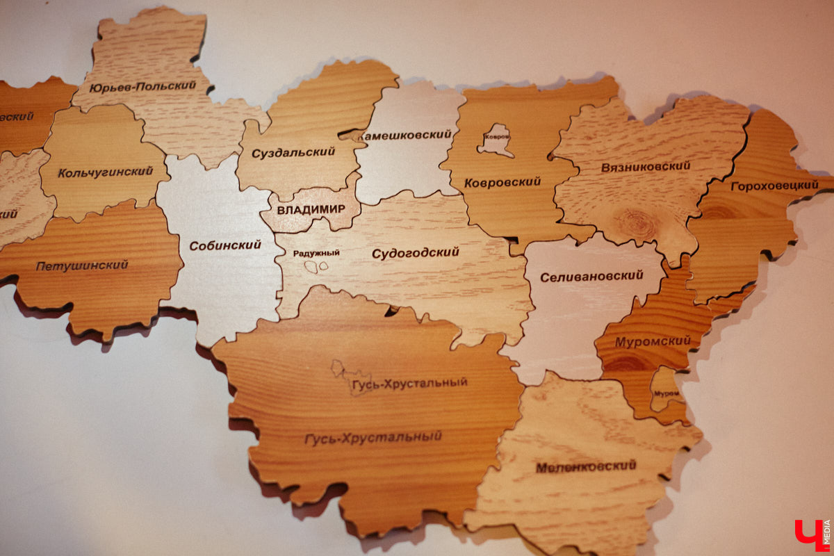 А что, если нам под силу изменить окружающую действительность? Это не безумие, а факт, доказанный массой успешных практик. Именно ими с владимирцами делились эксперты со всех уголков страны на урбанистическом фестивале «ПереосмыслениеФЕСТ-2024» 25 февраля. Что предлагали и о чем дискутировали его участники — в фоторепортаже «Ключ-Медиа».