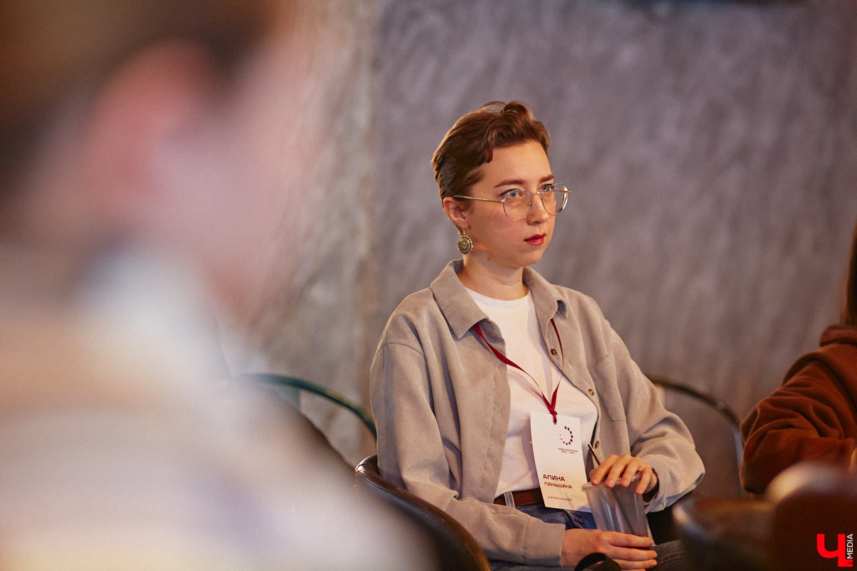 А что, если нам под силу изменить окружающую действительность? Это не безумие, а факт, доказанный массой успешных практик. Именно ими с владимирцами делились эксперты со всех уголков страны на урбанистическом фестивале «ПереосмыслениеФЕСТ-2024» 25 февраля. Что предлагали и о чем дискутировали его участники — в фоторепортаже «Ключ-Медиа».