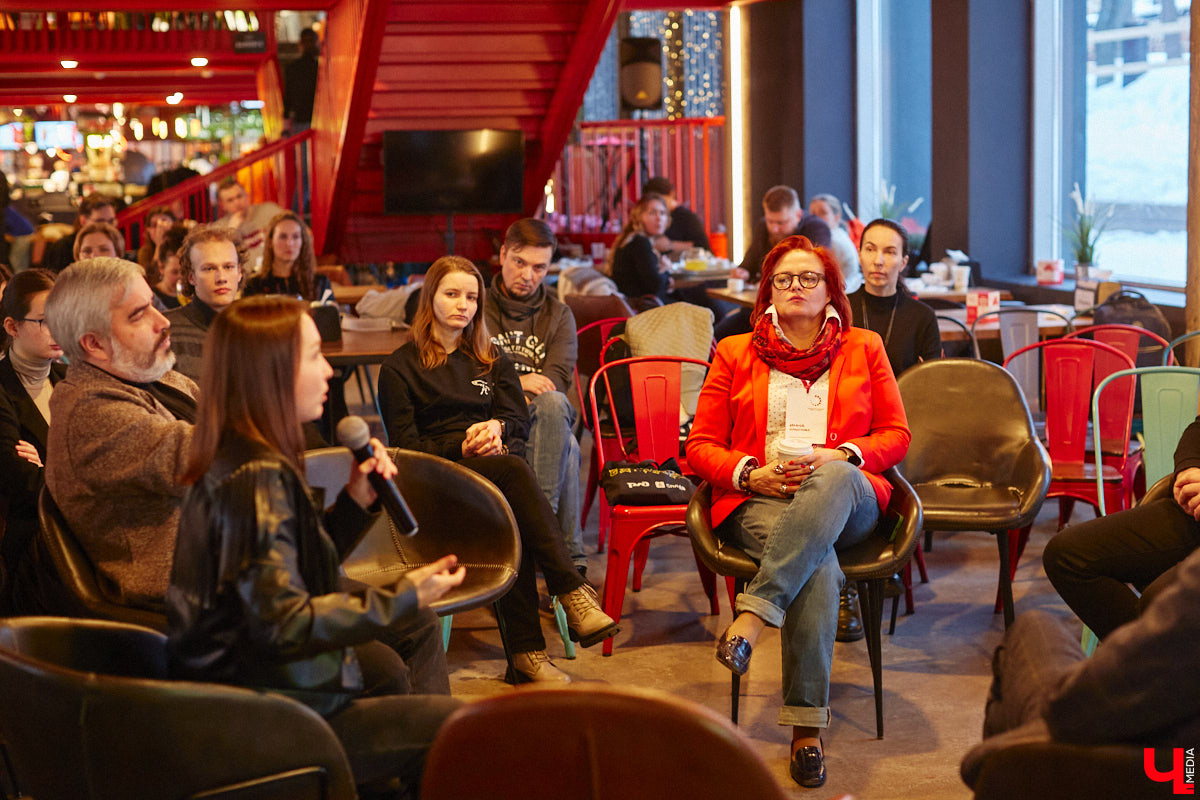 А что, если нам под силу изменить окружающую действительность? Это не безумие, а факт, доказанный массой успешных практик. Именно ими с владимирцами делились эксперты со всех уголков страны на урбанистическом фестивале «ПереосмыслениеФЕСТ-2024» 25 февраля. Что предлагали и о чем дискутировали его участники — в фоторепортаже «Ключ-Медиа».