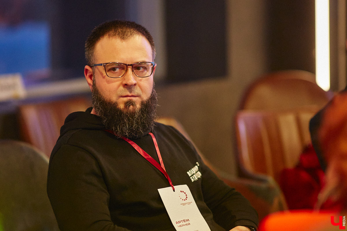 А что, если нам под силу изменить окружающую действительность? Это не безумие, а факт, доказанный массой успешных практик. Именно ими с владимирцами делились эксперты со всех уголков страны на урбанистическом фестивале «ПереосмыслениеФЕСТ-2024» 25 февраля. Что предлагали и о чем дискутировали его участники — в фоторепортаже «Ключ-Медиа».