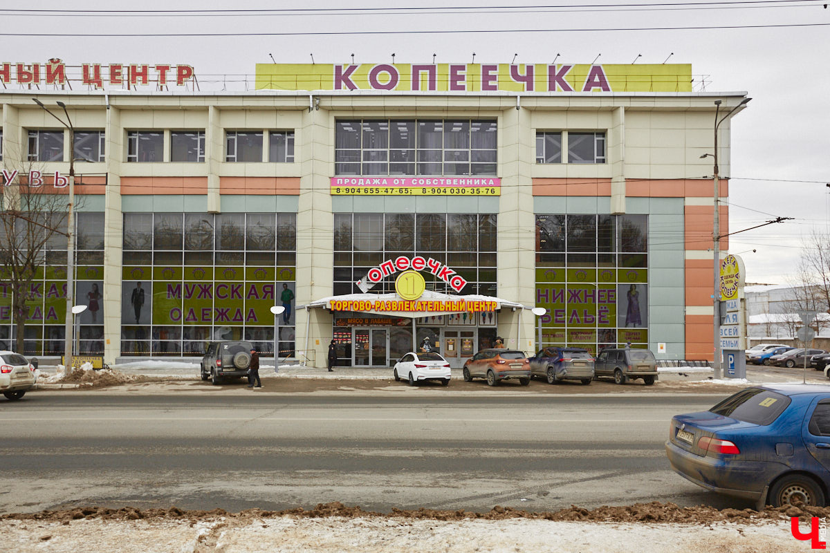 Во Владимире выставили на продажу сразу несколько крупных объектов. Все они расположены недалеко от центра и могут показаться весьма привлекательными для инвесторов. Цены, конечно, кусаются, но ведь и сами локации в городе известны многим.