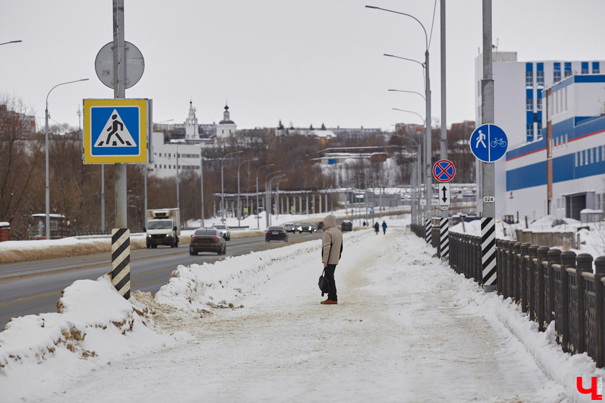 Как лодку назовешь, так она и поплывет. Интересно, а с городскими объектами инфраструктуры сработает эта истина? Участник топонимической комиссии Владимира Дмитрий Жученко пояснил нашему изданию, зачем мостам областного центра стоит присваивать звучные имена в честь великих князей.