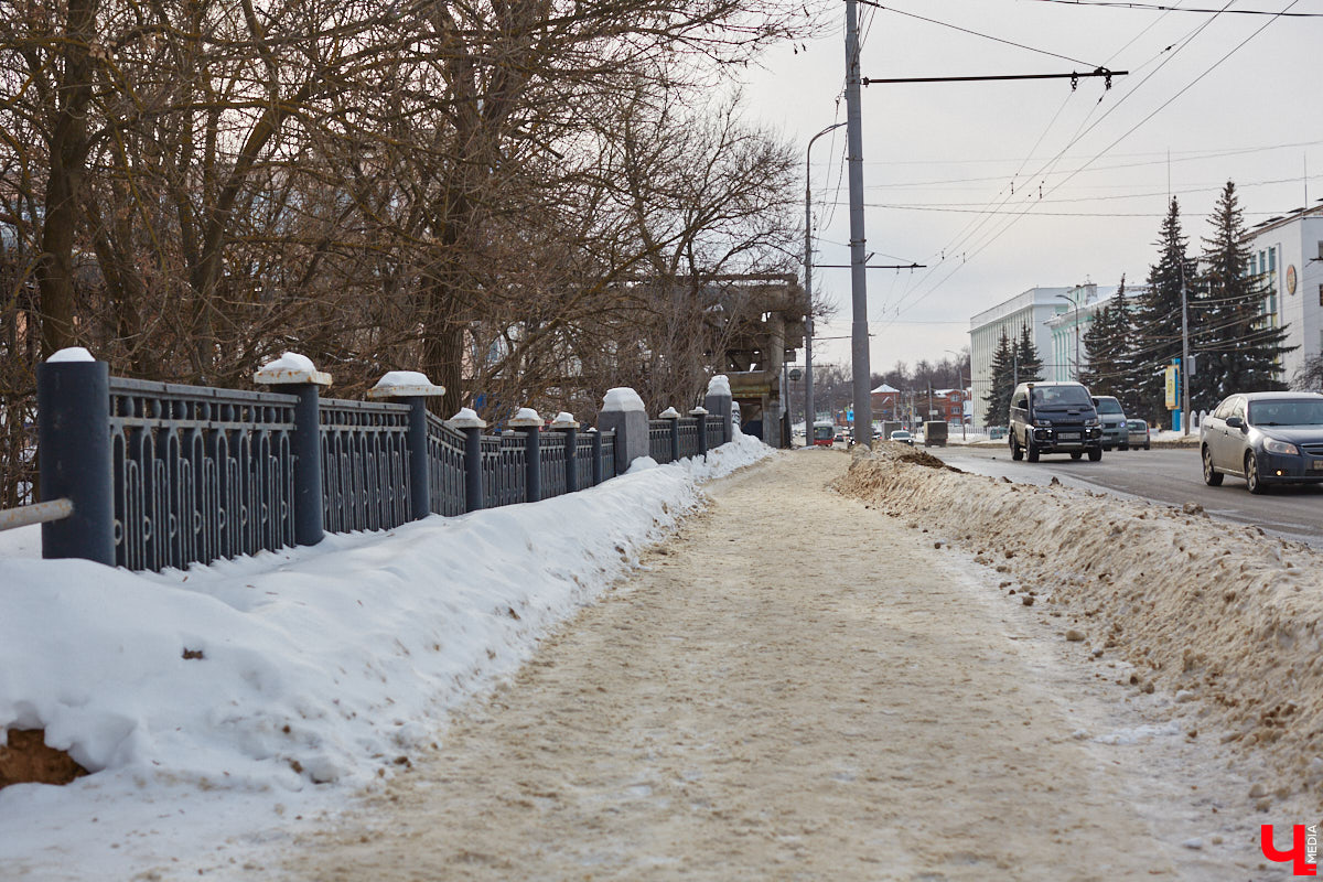 Как лодку назовешь, так она и поплывет. Интересно, а с городскими объектами инфраструктуры сработает эта истина? Участник топонимической комиссии Владимира Дмитрий Жученко пояснил нашему изданию, зачем мостам областного центра стоит присваивать звучные имена в честь великих князей.
