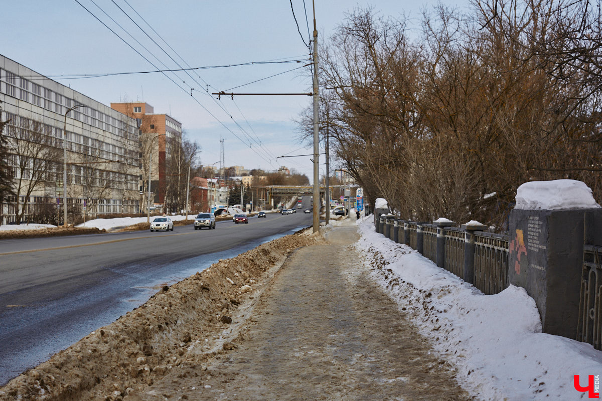 Как лодку назовешь, так она и поплывет. Интересно, а с городскими объектами инфраструктуры сработает эта истина? Участник топонимической комиссии Владимира Дмитрий Жученко пояснил нашему изданию, зачем мостам областного центра стоит присваивать звучные имена в честь великих князей.