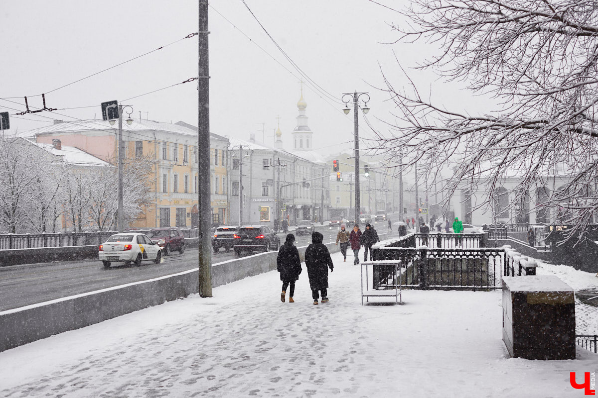 Как лодку назовешь, так она и поплывет. Интересно, а с городскими объектами инфраструктуры сработает эта истина? Участник топонимической комиссии Владимира Дмитрий Жученко пояснил нашему изданию, зачем мостам областного центра стоит присваивать звучные имена в честь великих князей.
