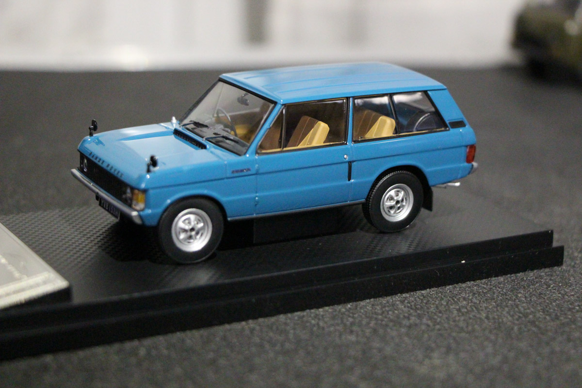 Внедорожники и грузовики, суперкары и советские авто, мотоциклы. У Александра Миронова не одна сотня экипажей разных дат выпуска и назначения. Правда, все они в миниатюре. О самых дорогих и раритетных моделях из своей удивительной коллекции с 35-летней историей владимирец рассказал нашему изданию.