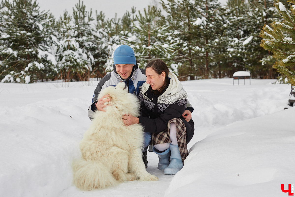 Уже полтора года, как владимирцы Алексей и Татьяна Логвиненко покинули каменные джунгли. Переехала чета с детьми не в типовой загородный дом, а в барнхаус, ставший частью их туристического проекта — энтоглэмпинга. Замыслом и подробностями быта пара поделилась с «Ключ-Медиа», заглянувшим к ним в гости.