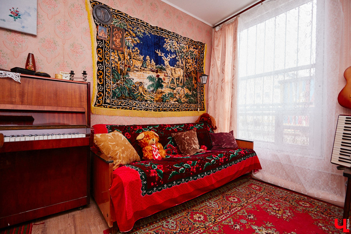 В порыве ностальгии по советской эпохе иногда хочется пустить время вспять. Но есть куда менее кардинальные и более доступные способы сделать камбэк на десятки лет назад. Например, заглянуть в локации с ретровайбом. «Ключ-Медиа» нашел три таких точки на карте Владимира.