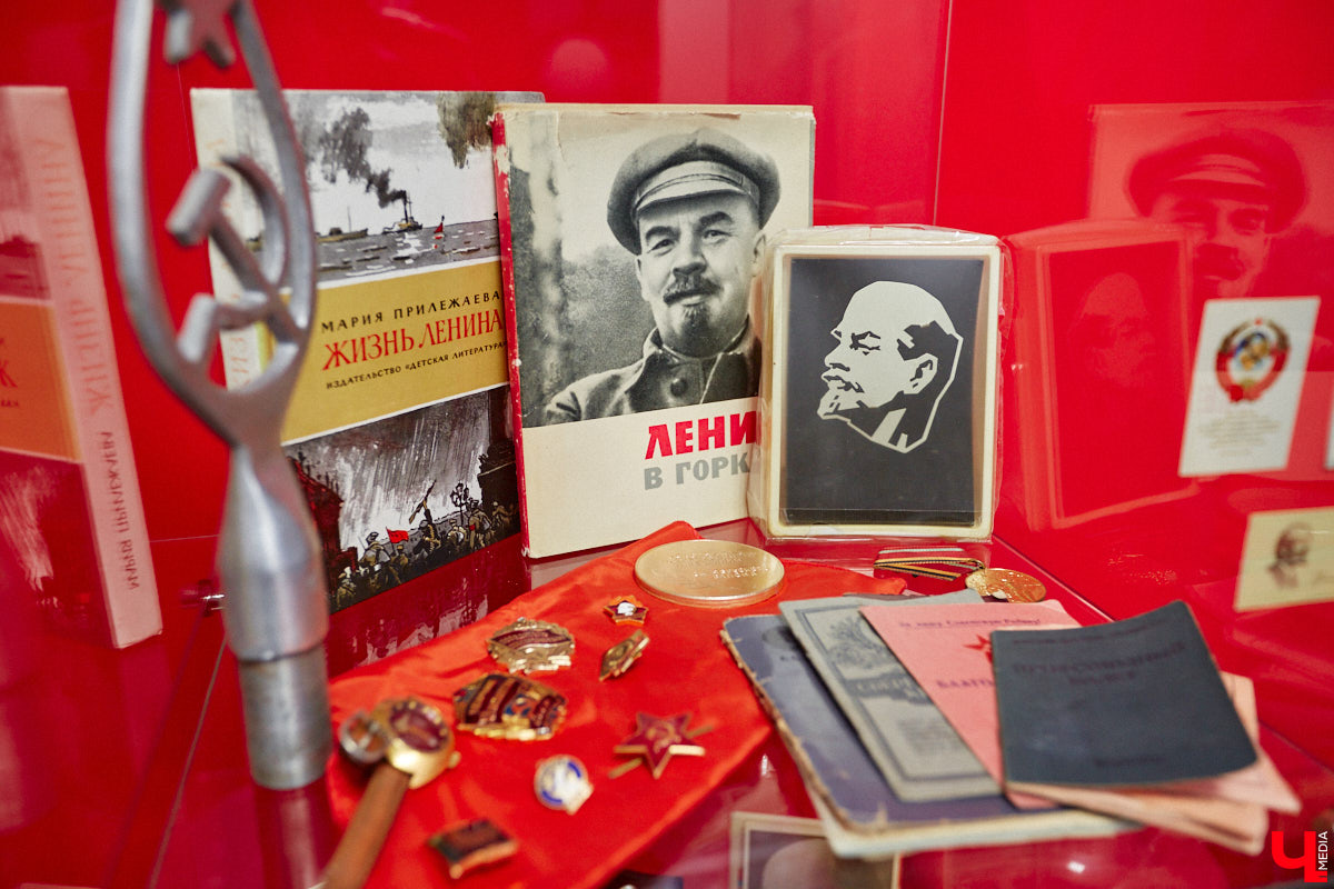 В порыве ностальгии по советской эпохе иногда хочется пустить время вспять. Но есть куда менее кардинальные и более доступные способы сделать камбэк на десятки лет назад. Например, заглянуть в локации с ретровайбом. «Ключ-Медиа» нашел три таких точки на карте Владимира.