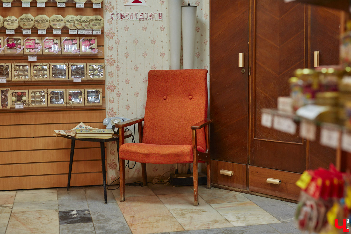 В порыве ностальгии по советской эпохе иногда хочется пустить время вспять. Но есть куда менее кардинальные и более доступные способы сделать камбэк на десятки лет назад. Например, заглянуть в локации с ретровайбом. «Ключ-Медиа» нашел три таких точки на карте Владимира.