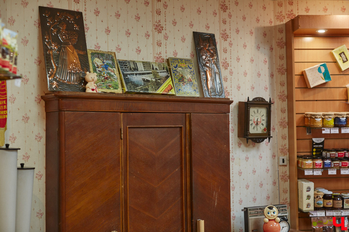 В порыве ностальгии по советской эпохе иногда хочется пустить время вспять. Но есть куда менее кардинальные и более доступные способы сделать камбэк на десятки лет назад. Например, заглянуть в локации с ретровайбом. «Ключ-Медиа» нашел три таких точки на карте Владимира.