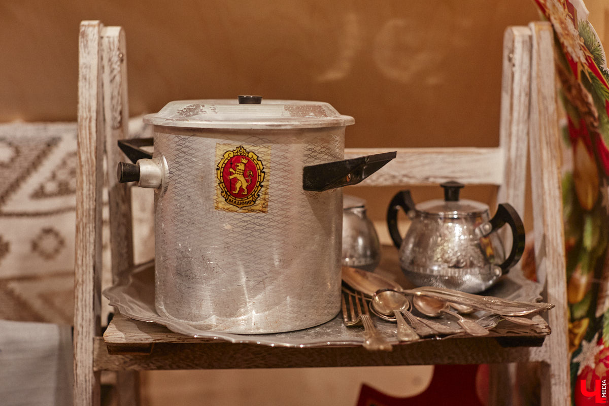 В порыве ностальгии по советской эпохе иногда хочется пустить время вспять. Но есть куда менее кардинальные и более доступные способы сделать камбэк на десятки лет назад. Например, заглянуть в локации с ретровайбом. «Ключ-Медиа» нашел три таких точки на карте Владимира.