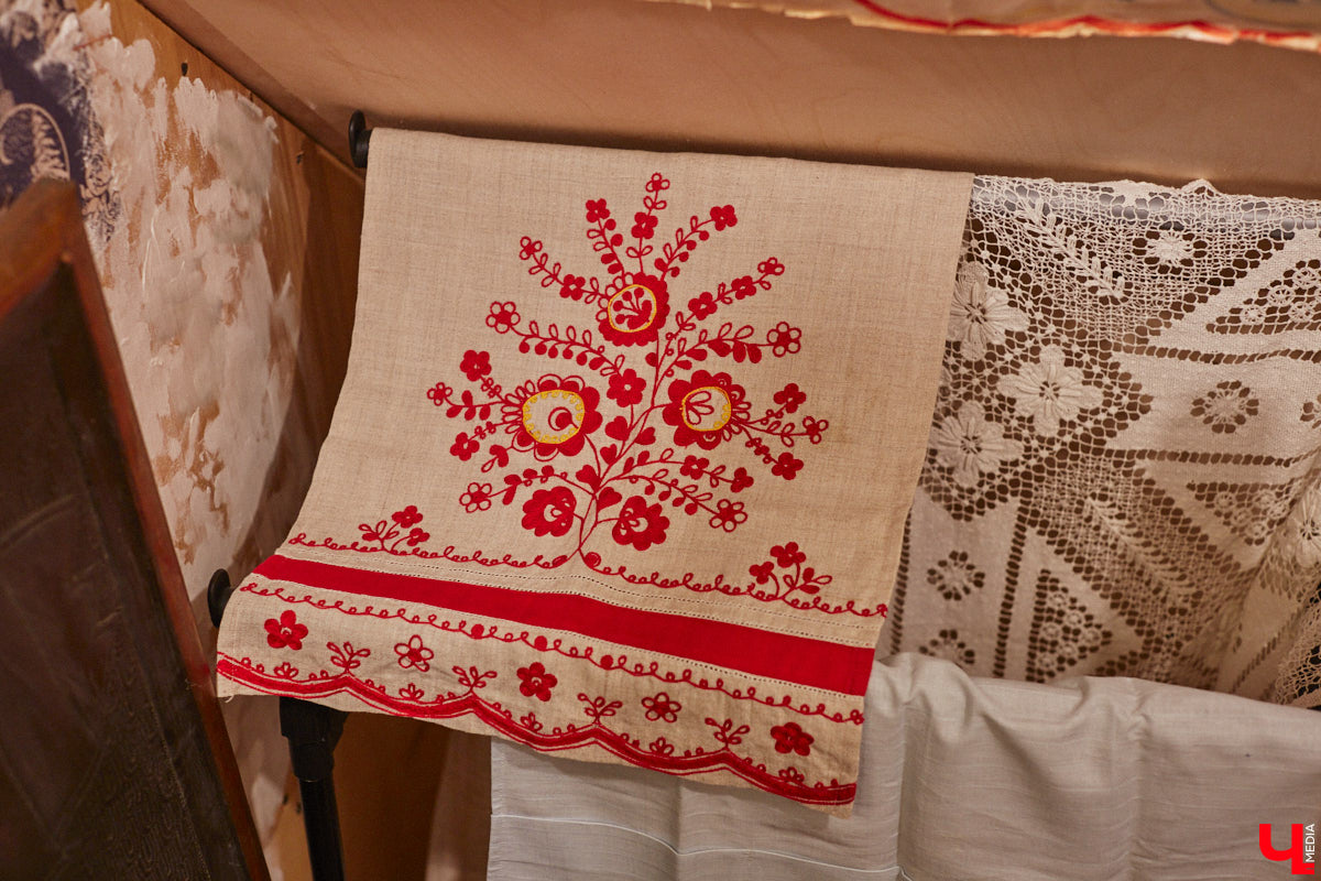 В порыве ностальгии по советской эпохе иногда хочется пустить время вспять. Но есть куда менее кардинальные и более доступные способы сделать камбэк на десятки лет назад. Например, заглянуть в локации с ретровайбом. «Ключ-Медиа» нашел три таких точки на карте Владимира.