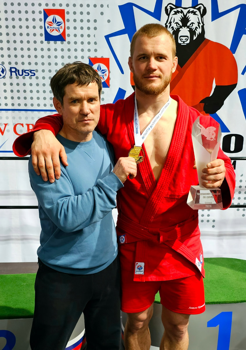 Владимирские спортсмены продолжают удивлять своими успехами. На этот раз им удалось собрать полный комплект наград на соревнованиях по самым разным дисциплинам. Подробности рассказываем в нашем обзоре.