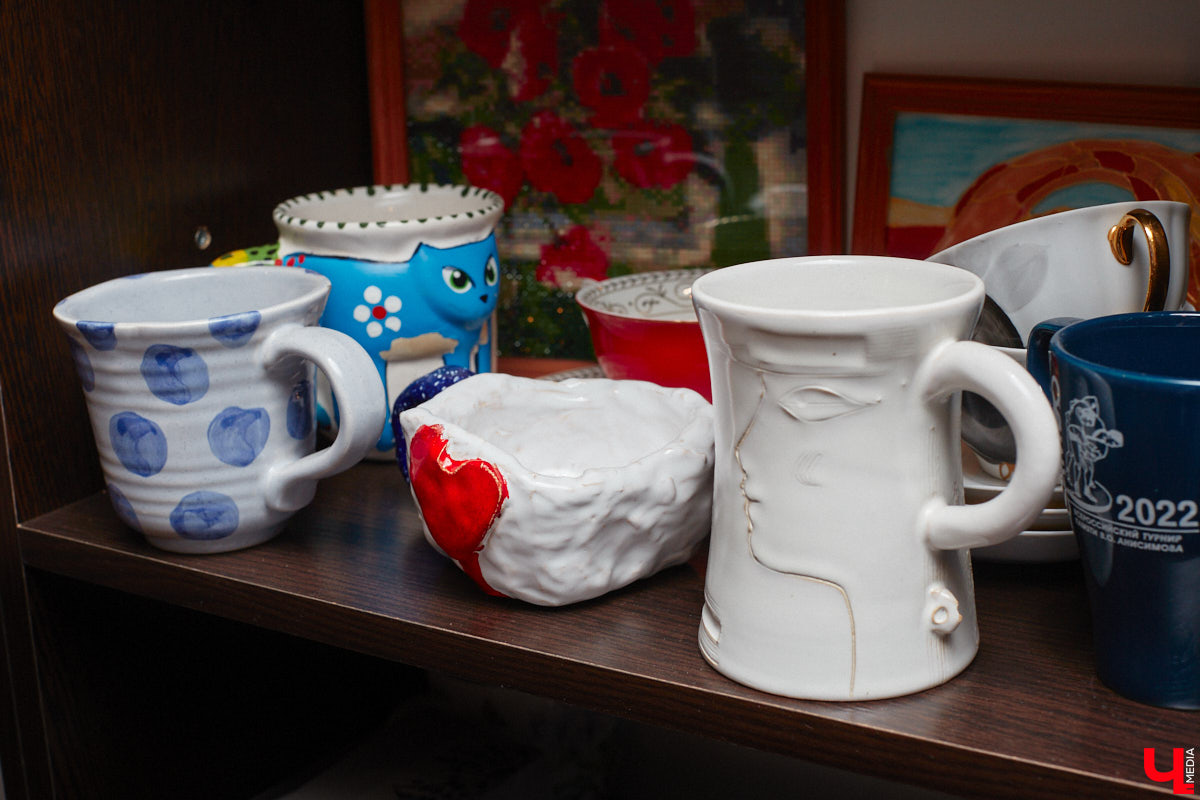 Главному проекту отельера Светланы Марковой         — усадьбе «Добролюбово»         — в         этом году исполняется 10         лет. Химик по         образованию случайно попала в         индустрию гостеприимства, а         сегодня в         ее         ведении несколько успешных гостевых домов и         ресторан «Русское подворье в         Суздале». Об         особенностях гостеприимства в         городе-музее, подготовке к         его тысячелетию, запросах туристов и         сотрудников, немного о         своей карьере и         чуть-чуть о         личном Светлана рассказала в         интервью «Ключ-Медиа».