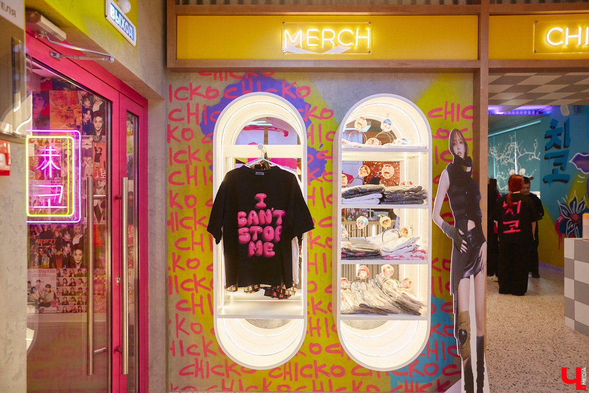 Южная Корея сейчас один из главных трендсеттеров. Люди обожают k-pop айдолов и массово смотрят дорамы. Кусочек яркой страны появился и во Владимире. Рассказываем о концепции нового фуд-проекта, в рамках которого прошла закрытая дегустация с участием «Ключ-Медиа» и популярных блогеров.