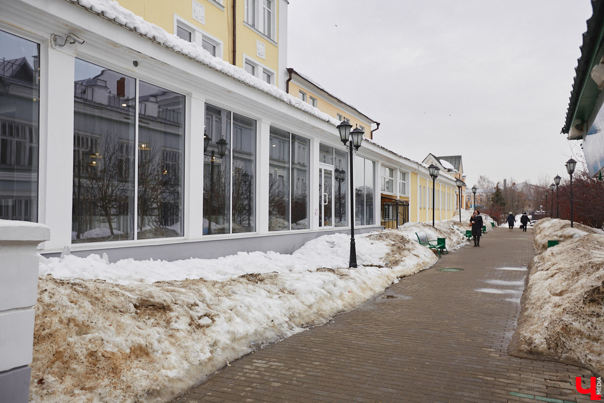 Они приходят и уходят. Это мы сейчас о гастропроектах. На рынке Владимира постоянно какой-то движ, только успевай следить. Так, за последний месяц появились не слишком приятные новости сразу о трех азиатских заведениях. Что-то уже закрыли, другие же точки пока лишь выставили на продажу. Горячие подробности снял с огня «Ключ-Медиа».