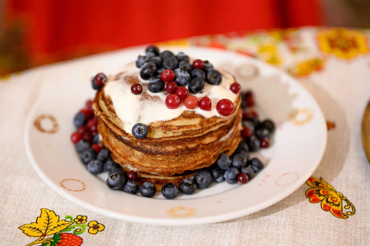 В столице 33-го региона впервые стартовал областной конкурс красоты для юных девушек и замужних дам «Владимирская земля». В предыдущие годы зрелищное мероприятие проходило в Коврове, но настало время для масштабных перемен на проекте! И дело касается не только локации. В 2024 году ввели даже новые номинации — «Size плюс» и «Миссис Классик».