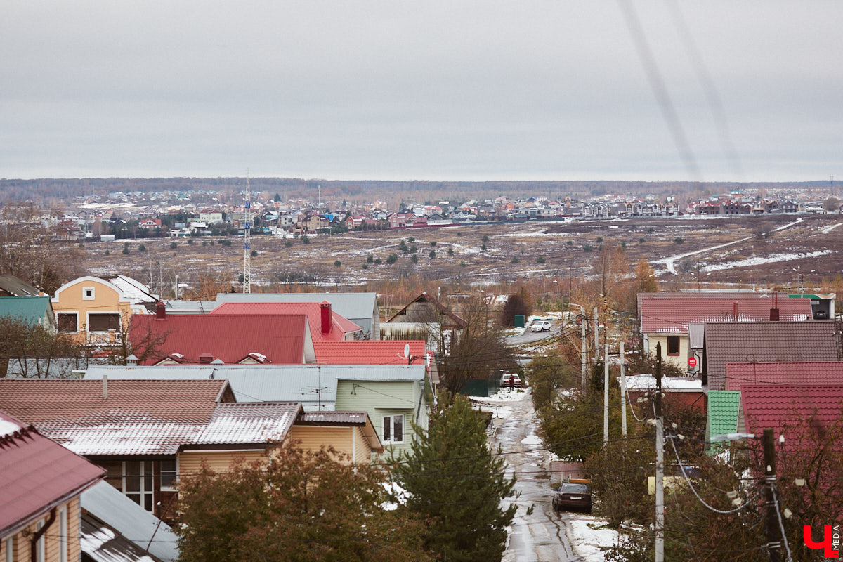 Летом в 33-м регионе в десятый раз пройдет конкурс «Самая красивая деревня». Юбилейное соревнование обещает быть максимально интересным. Ведь на нем схлестнутся не только новички, но и обладатели Гран-при прошлых лет. Для них организаторы устроят отдельную битву!