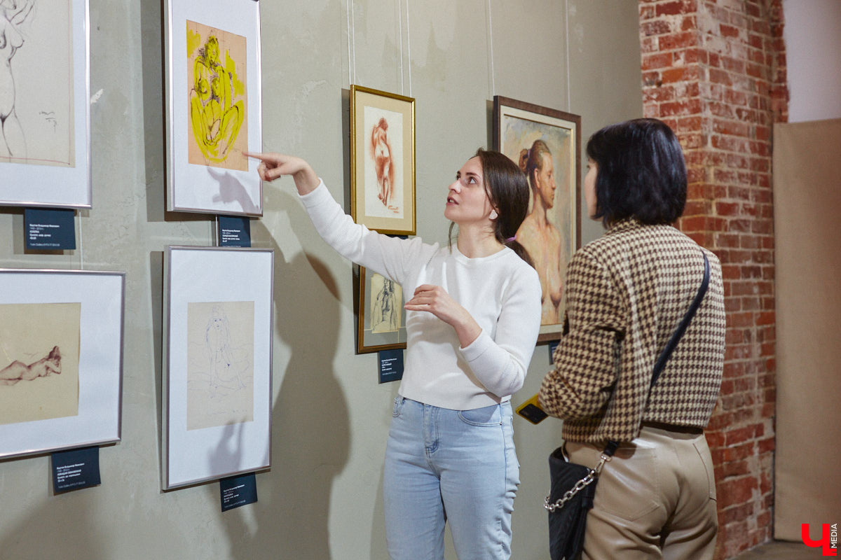 Во Владимире открылась выставка «Без одежд». Как можно догадаться из названия, речь на ней идет о самом обсуждаемом и противоречивом живописном жанре ню. «Ключ-Медиа» посетил откровенную экспозицию и своими глазами убедился: ничего пошлого, сплошное искусство, раскрывающее всю многогранную красоту женского тела.