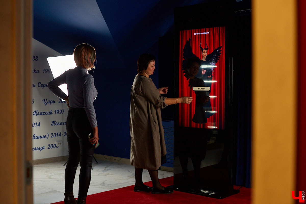 В Суздале закрылось одно из самых интересных арт-пространств — Дом кино. Место, с сентября 2021 года погружающее всех пришедших в синематографическую историю древнего города, увы, больше не доступно для посещения.