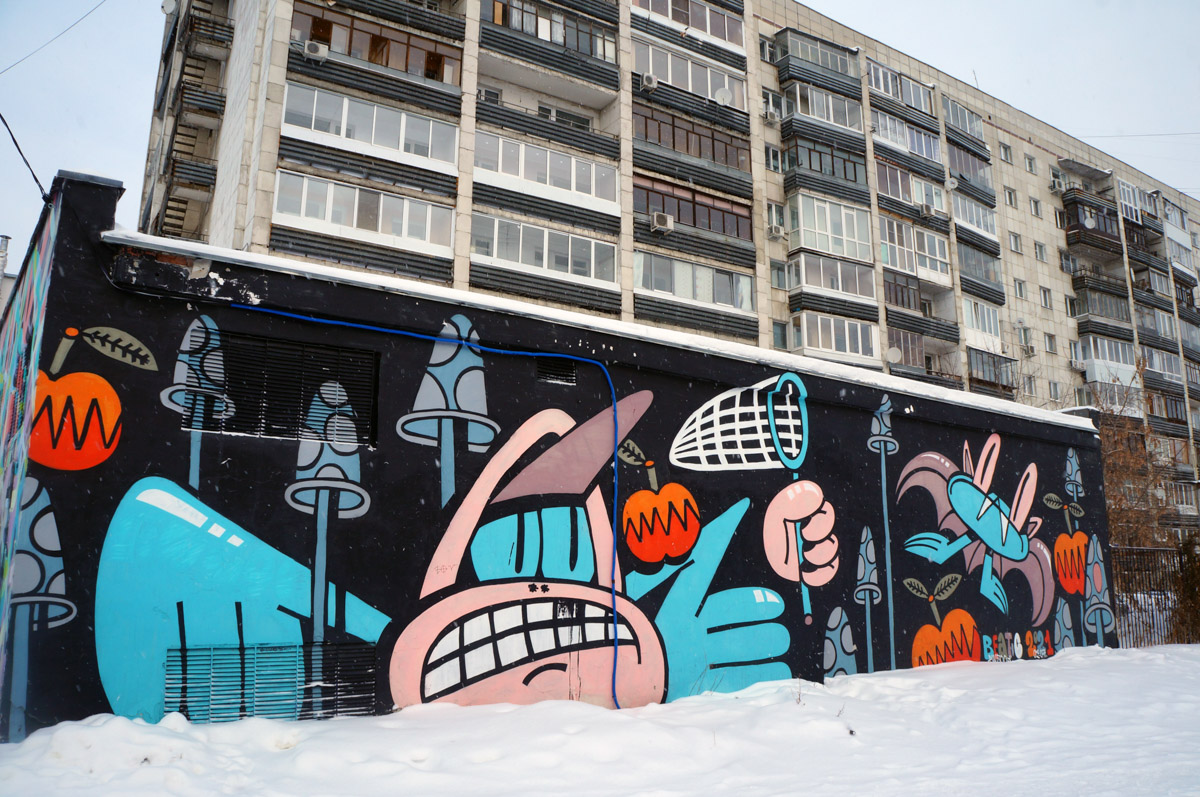 Уличное искусство — лучик света в артхаусе серых панелек. Художники преображают дома и другие объекты, собирая свои произведения в целые творческие районы. Какие граффити-локации есть в России, Беларуси и Грузии, нашему изданию рассказала и показала владимирский архитектор Анастасия Егорова.