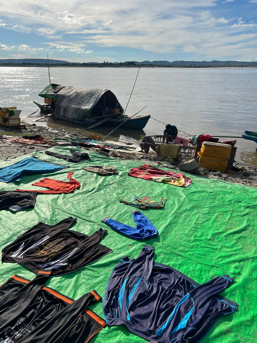 Путешествия для Максима Палагина — не развлечение, а работа. Впрочем, он умудряется сочетать. Автор сюжетов в тревел-программе «Невероятно интересные истории» посетил разные уголки мира: Мьянму, Алжир, Сенегал, Гамбию. Что владимирец там нашел и в каких переделках побывал, узнал «Ключ-Медиа».