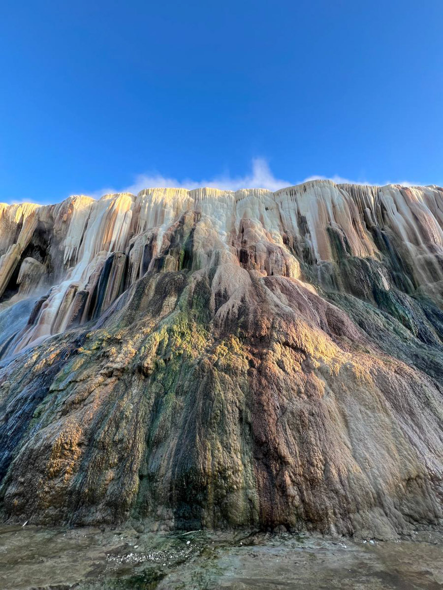 Путешествия для Максима Палагина — не развлечение, а работа. Впрочем, он умудряется сочетать. Автор сюжетов в тревел-программе «Невероятно интересные истории» посетил разные уголки мира: Мьянму, Алжир, Сенегал, Гамбию. Что владимирец там нашел и в каких переделках побывал, узнал «Ключ-Медиа».