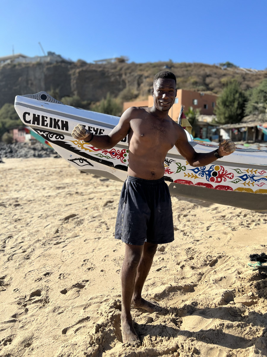 Путешествия для Максима Палагина — не развлечение, а работа. Впрочем, он умудряется сочетать. Автор сюжетов в тревел-программе «Невероятно интересные истории» посетил разные уголки мира: Мьянму, Алжир, Сенегал, Гамбию. Что владимирец там нашел и в каких переделках побывал, узнал «Ключ-Медиа».