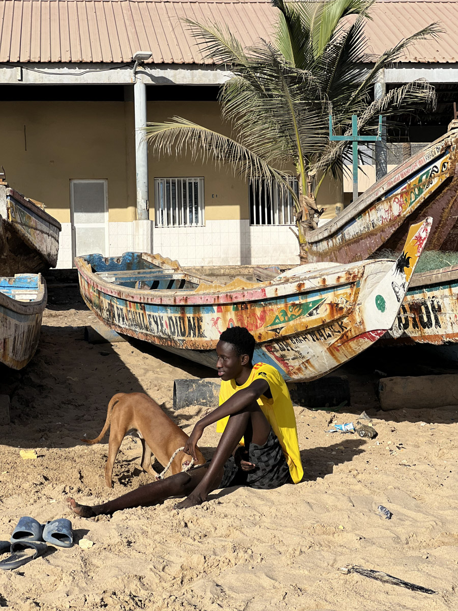 Путешествия для Максима Палагина — не развлечение, а работа. Впрочем, он умудряется сочетать. Автор сюжетов в тревел-программе «Невероятно интересные истории» посетил разные уголки мира: Мьянму, Алжир, Сенегал, Гамбию. Что владимирец там нашел и в каких переделках побывал, узнал «Ключ-Медиа».