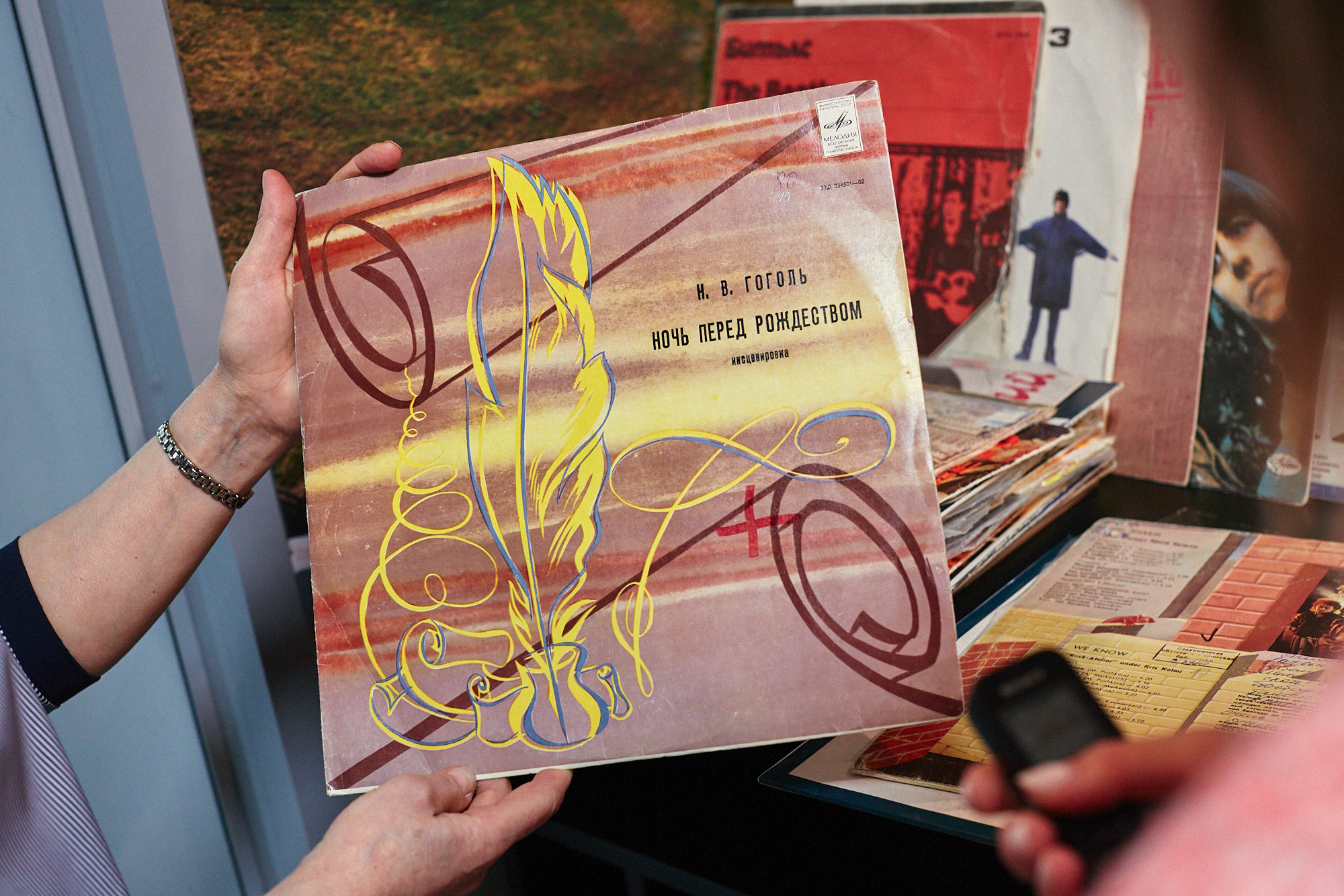 Мягкое кресло, шорох винила, интересная книга в руках: комбо, действующее лучше любого успокоительного. И мы знаем, где его найти! «Ключ-Медиа» собрал в один обзор уютные городские локации с творческим вайбом, где всегда приятно остановиться и поставить бурное течение жизни на паузу.