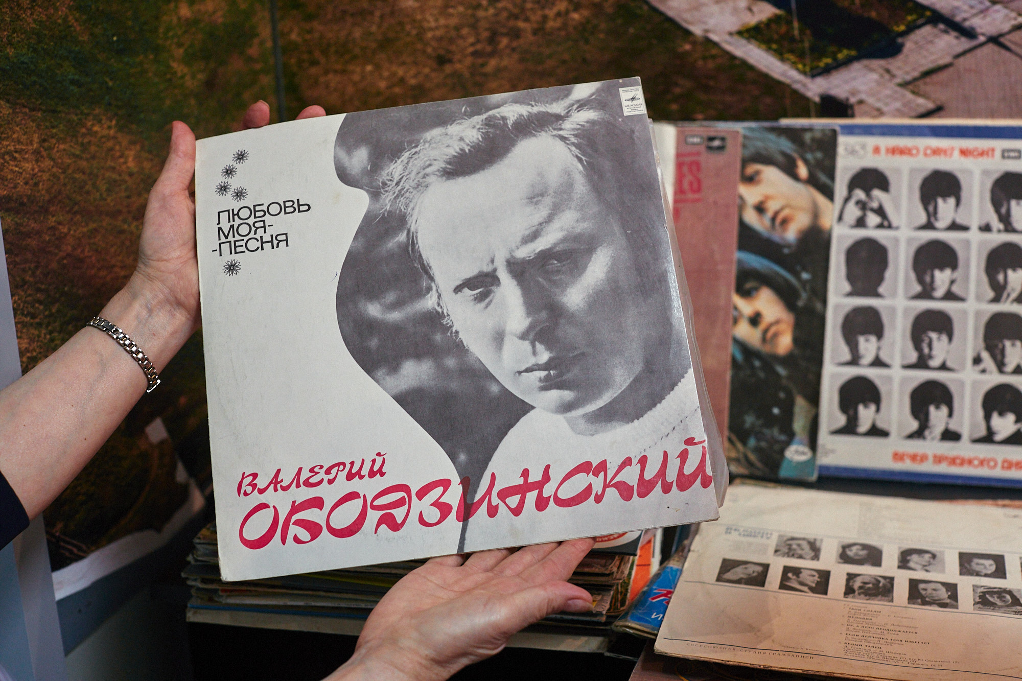 Мягкое кресло, шорох винила, интересная книга в руках: комбо, действующее лучше любого успокоительного. И мы знаем, где его найти! «Ключ-Медиа» собрал в один обзор уютные городские локации с творческим вайбом, где всегда приятно остановиться и поставить бурное течение жизни на паузу.