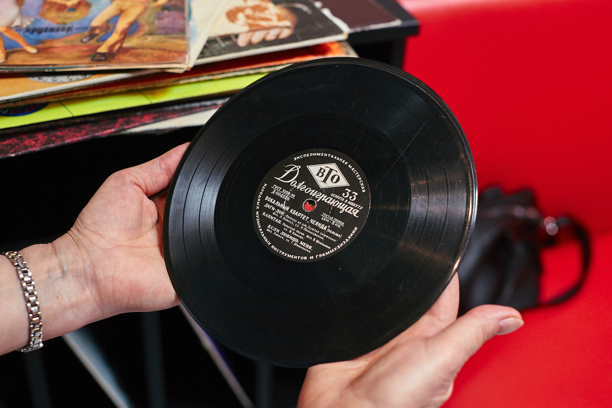 Мягкое кресло, шорох винила, интересная книга в руках: комбо, действующее лучше любого успокоительного. И мы знаем, где его найти! «Ключ-Медиа» собрал в один обзор уютные городские локации с творческим вайбом, где всегда приятно остановиться и поставить бурное течение жизни на паузу.