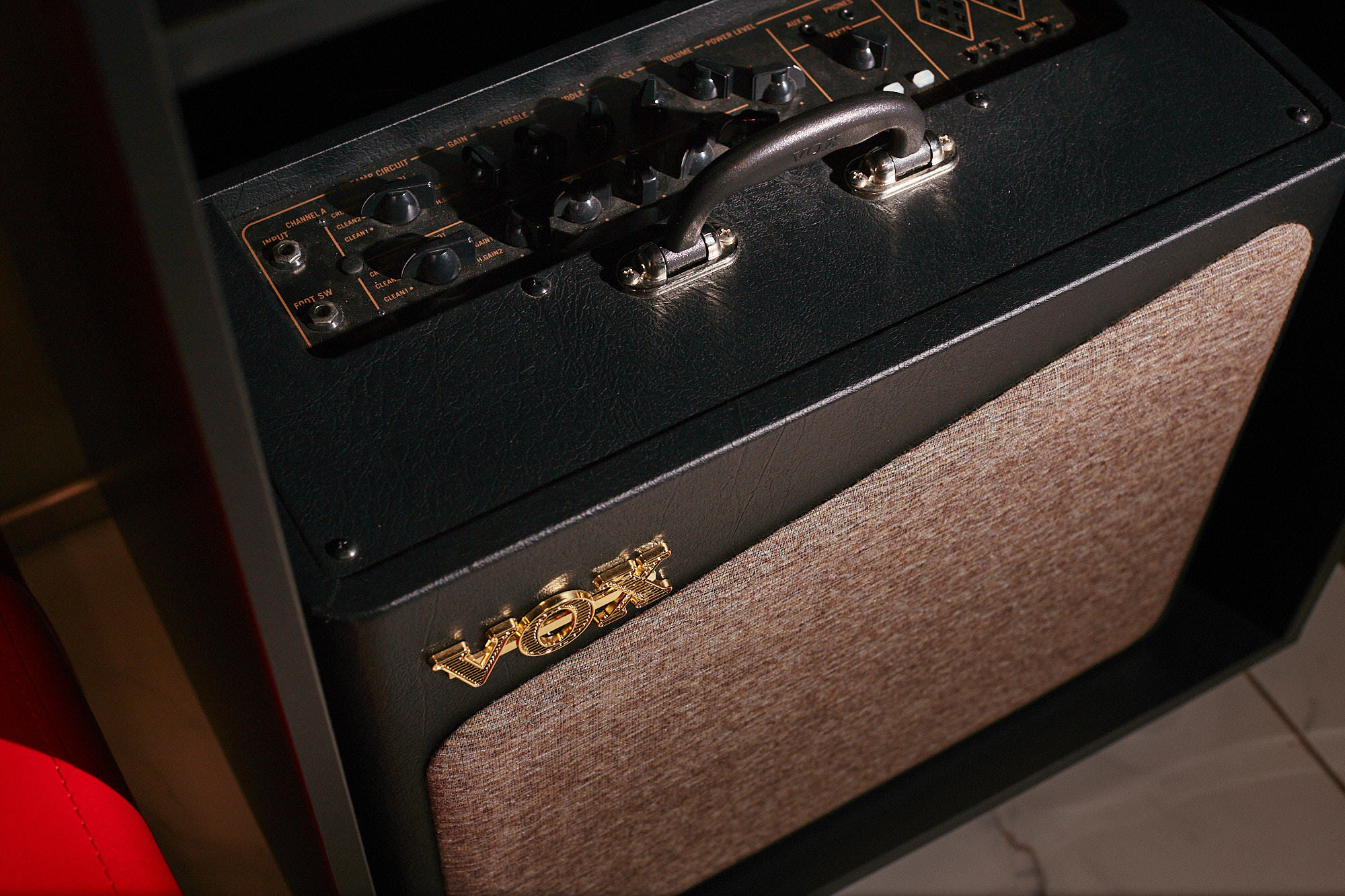 Мягкое кресло, шорох винила, интересная книга в руках: комбо, действующее лучше любого успокоительного. И мы знаем, где его найти! «Ключ-Медиа» собрал в один обзор уютные городские локации с творческим вайбом, где всегда приятно остановиться и поставить бурное течение жизни на паузу.