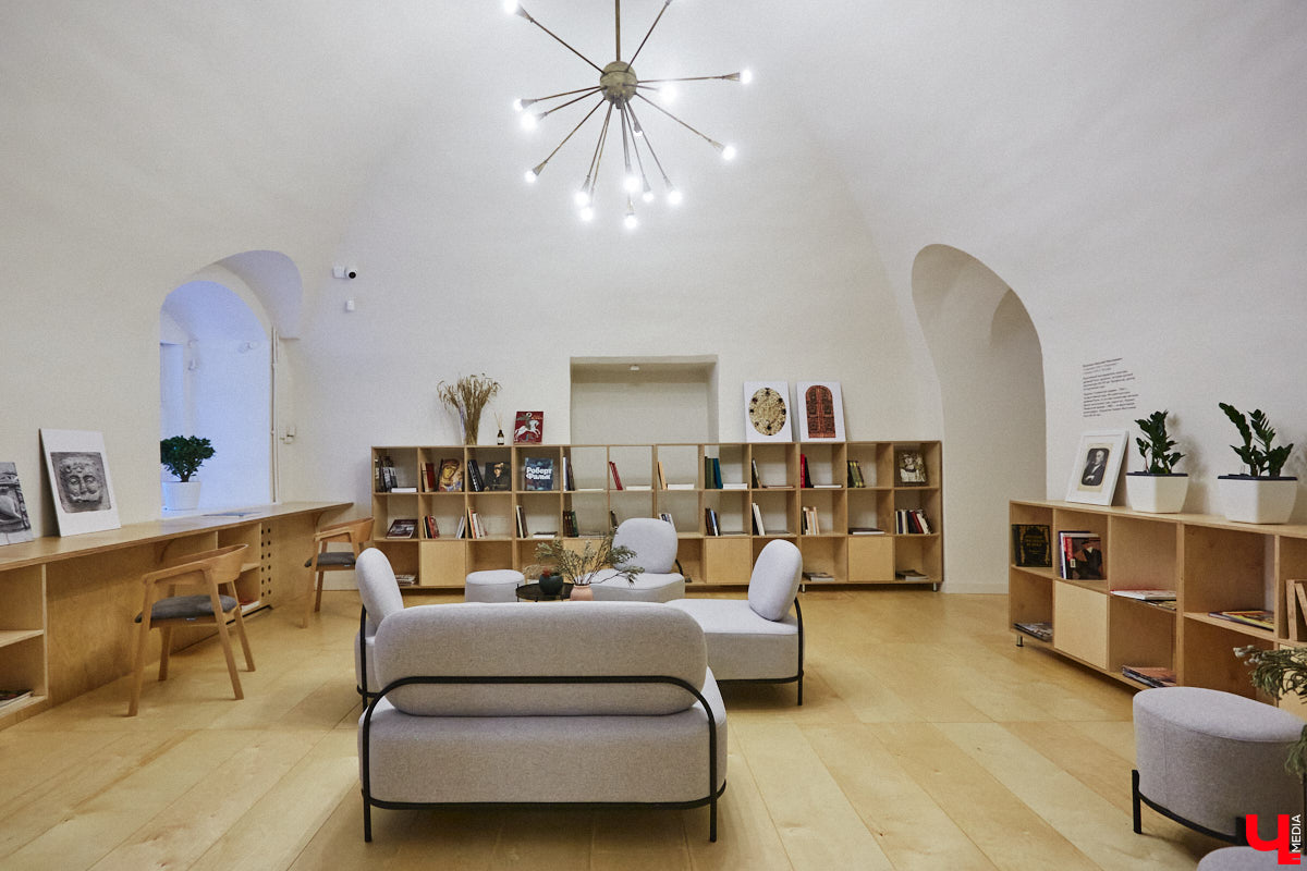 Мягкое кресло, шорох винила, интересная книга в руках: комбо, действующее лучше любого успокоительного. И мы знаем, где его найти! «Ключ-Медиа» собрал в один обзор уютные городские локации с творческим вайбом, где всегда приятно остановиться и поставить бурное течение жизни на паузу.