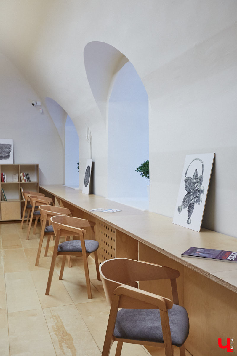 Мягкое кресло, шорох винила, интересная книга в руках: комбо, действующее лучше любого успокоительного. И мы знаем, где его найти! «Ключ-Медиа» собрал в один обзор уютные городские локации с творческим вайбом, где всегда приятно остановиться и поставить бурное течение жизни на паузу.