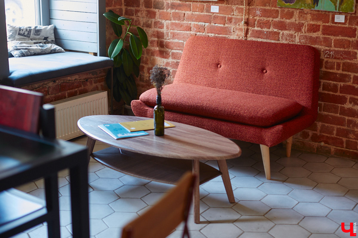 Мягкое кресло, шорох винила, интересная книга в руках: комбо, действующее лучше любого успокоительного. И мы знаем, где его найти! «Ключ-Медиа» собрал в один обзор уютные городские локации с творческим вайбом, где всегда приятно остановиться и поставить бурное течение жизни на паузу.