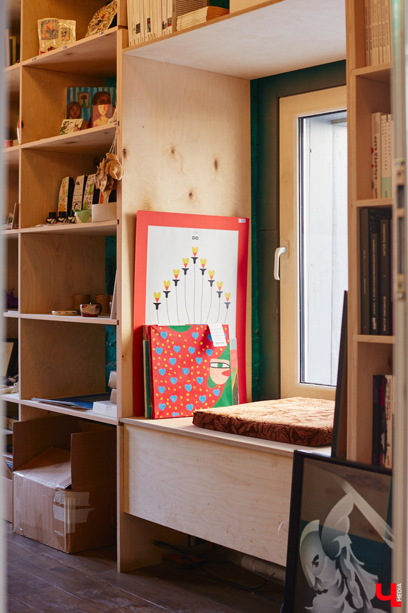 Мягкое кресло, шорох винила, интересная книга в руках: комбо, действующее лучше любого успокоительного. И мы знаем, где его найти! «Ключ-Медиа» собрал в один обзор уютные городские локации с творческим вайбом, где всегда приятно остановиться и поставить бурное течение жизни на паузу.