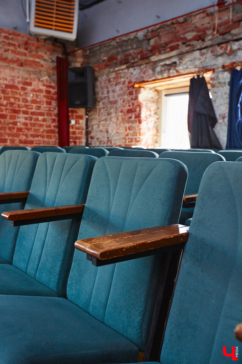 Мягкое кресло, шорох винила, интересная книга в руках: комбо, действующее лучше любого успокоительного. И мы знаем, где его найти! «Ключ-Медиа» собрал в один обзор уютные городские локации с творческим вайбом, где всегда приятно остановиться и поставить бурное течение жизни на паузу.