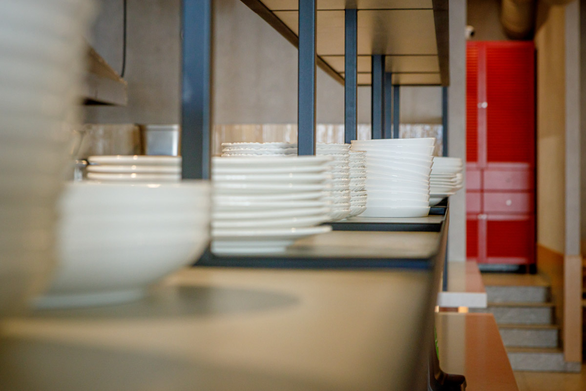 Мода, автомобили, еда — в Италии прекрасно все! Именно эта солнечная страна с богатейшей культурой послужила вдохновением при создании нового гастрономического проекта в самом сердце Владимира. Он уже распахнул свои двери, а вы не пройдете мимо, ведь все дороги так или иначе ведут в Рим.