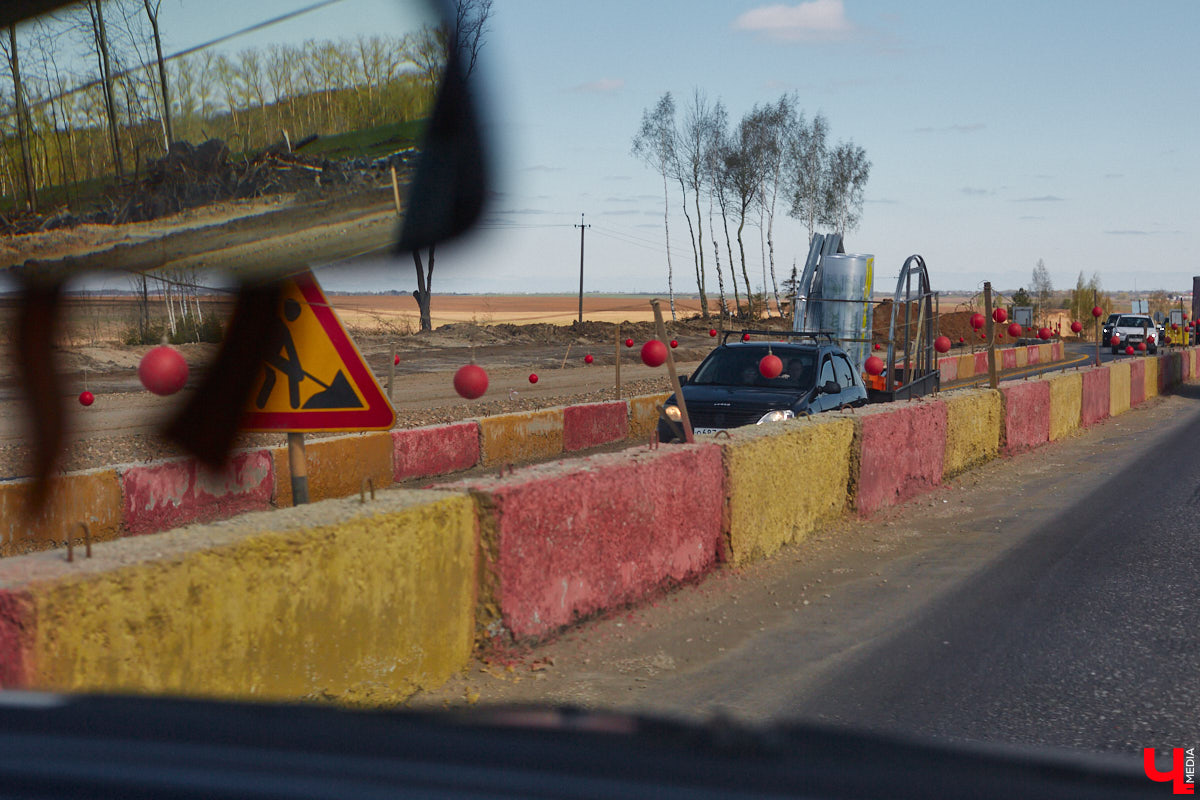 Завершить основные работы на трассе из Владимира в Суздаль должны до тысячелетия древнего города — к августу текущего года. А пока на объекте трудятся люди и специализированная техника. «Ключ-Медиа» в очередной раз проинспектировал ход масштабного строительства дороги.