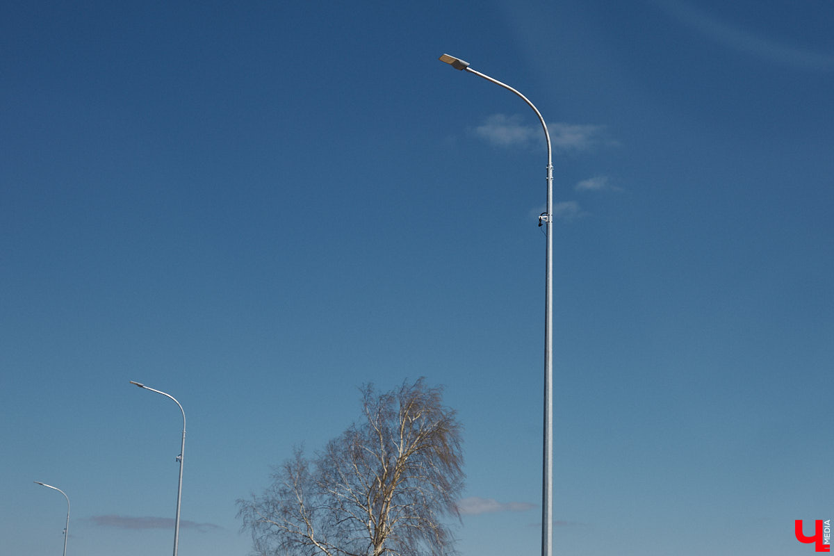 Завершить основные работы на трассе из Владимира в Суздаль должны до тысячелетия древнего города — к августу текущего года. А пока на объекте трудятся люди и специализированная техника. «Ключ-Медиа» в очередной раз проинспектировал ход масштабного строительства дороги.